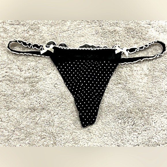NWOT Thong - Picture 1 of 2
